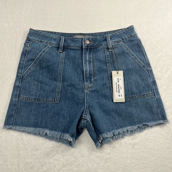 NWT Just USA‎ Denim Frayed Cuffs Jean Shorts Womens 29,8 - Picture 1 of 11